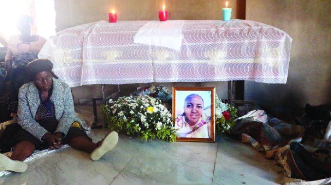 Big send-off for photographer Munjanja