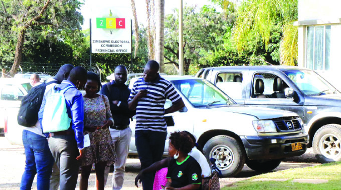 ZEC lists 5 000 centres for registration