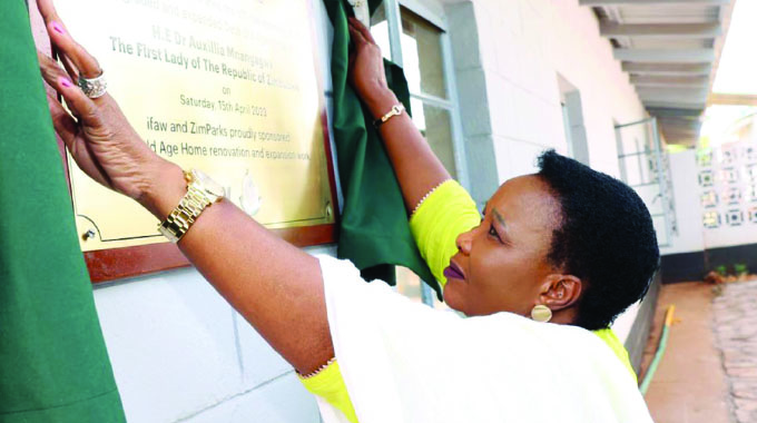 Joy as First Lady opens 2 Hwange facilities . . . commends IFAW/ZimParks partnership