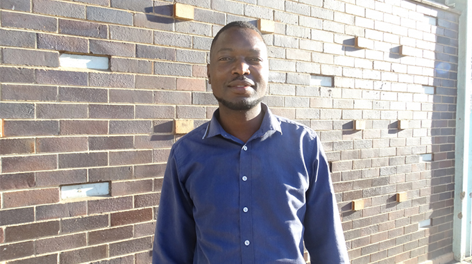 Zim physiotherapist wins top global award