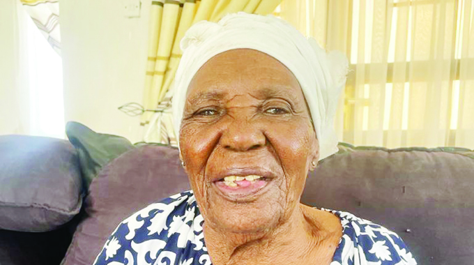 Granny (103) shares secret to longevity
