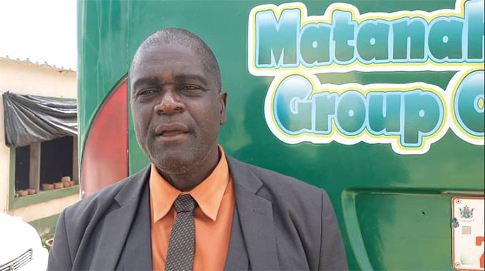 Invest in decongesting public schools-local authorities urged