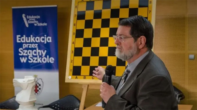 Chess federation holds training workshop