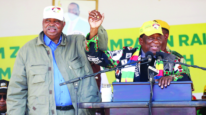 Former VP Mphoko attends Nkayi rally