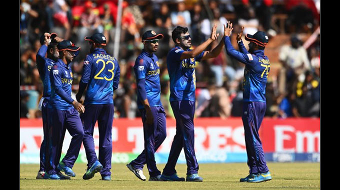 Sri Lanka qualify for World Cup, Zim wait