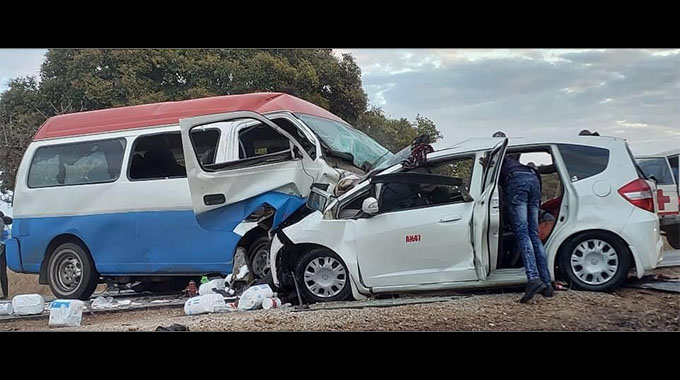 9 killed in road accident