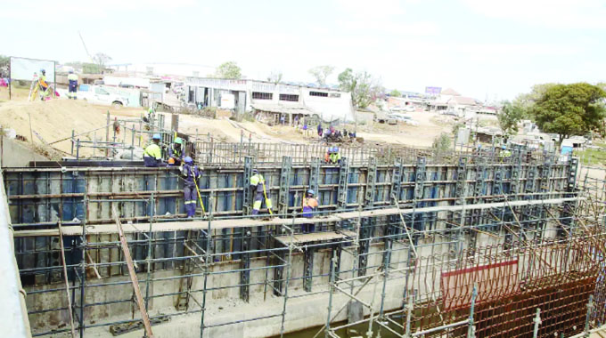 Govt infrastructural projects lay solid basis for growth