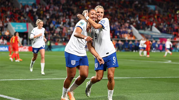 England reach maiden WC final