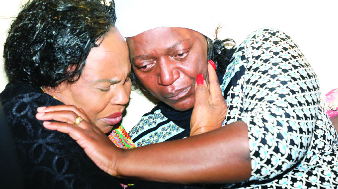 Minister Mutsvangwa mourns Tomana
