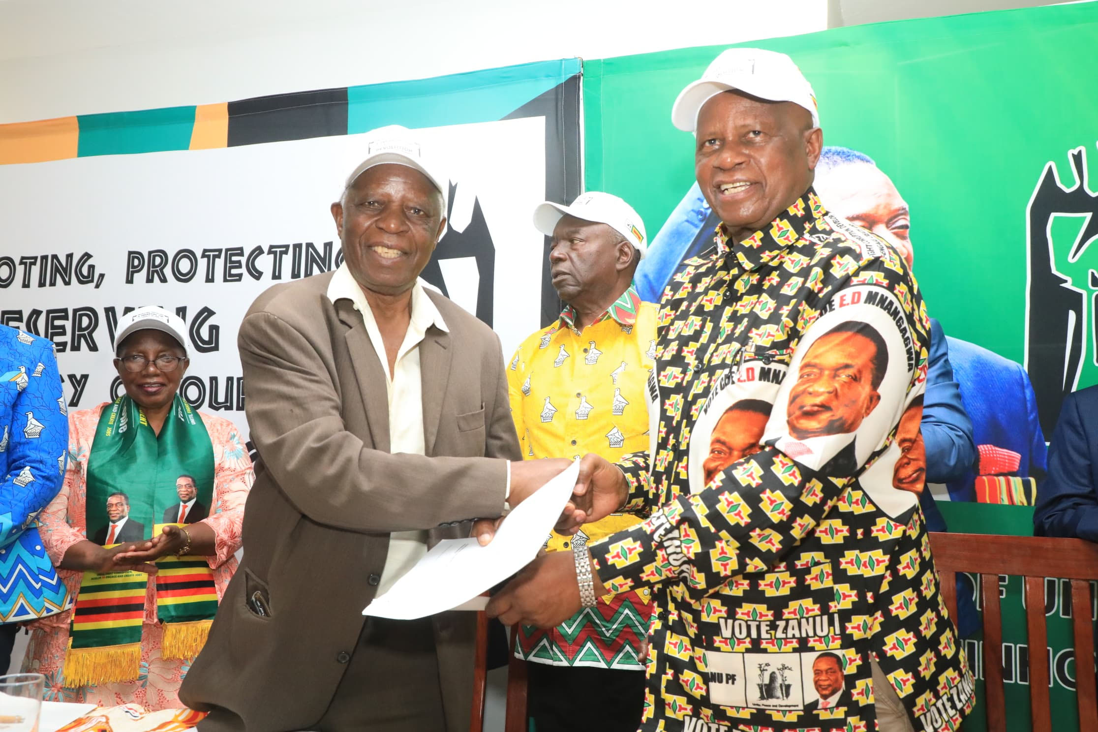 Zanu PF, Instak sign MOU