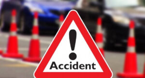 Two people died in a road traffic accident involving two trucks at Mufusire Uphill along the Mutare-Harare Highway just after midnight yesterday