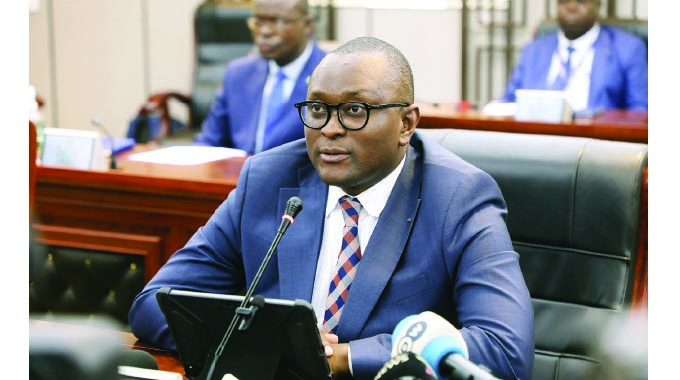 Eradicating media polarisation top priority