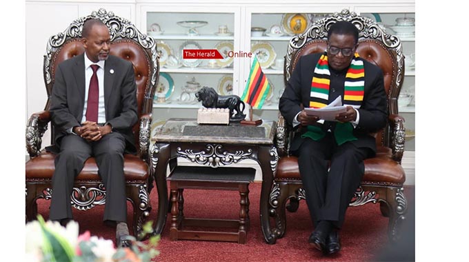 Sadc Executive Secretary meets President