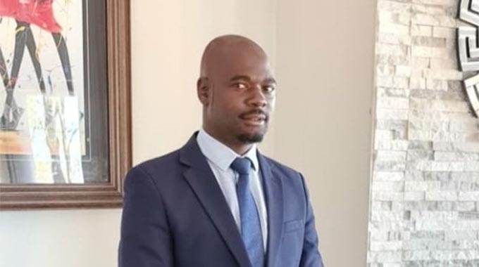 Chamisa bashes former girlfriend