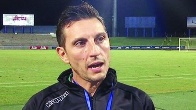 FRENCH COACH VIES FOR WARRIORS JOB