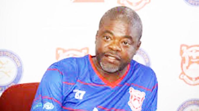 Karoi United sack Chiweshe