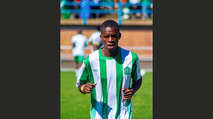 CAPS Utd find Mureremba replacement