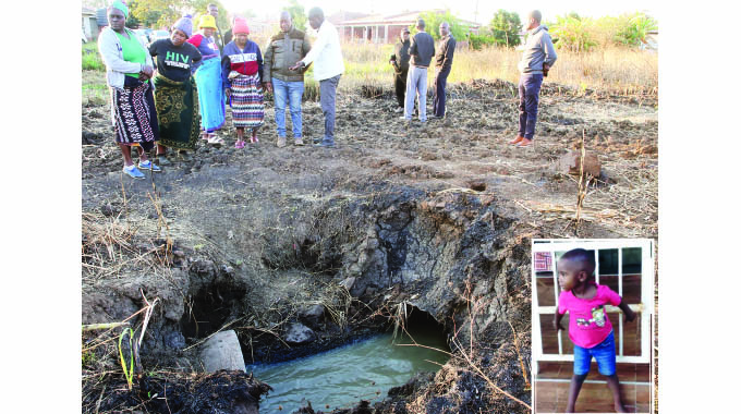 Boy (4) drowns in sewer