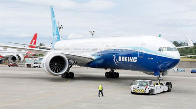 Boeing halts 777X tests after engine damage
