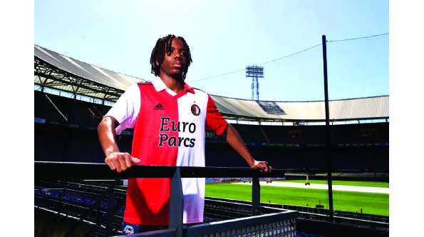 Dutch call-up for Mparaganda