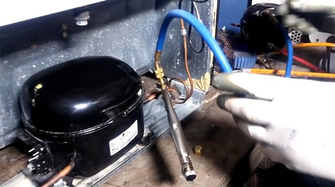 Refrigerator technicians warned against releasing gas