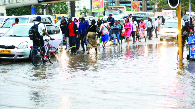 Blocked storm drains cause flooding in Harare CBD