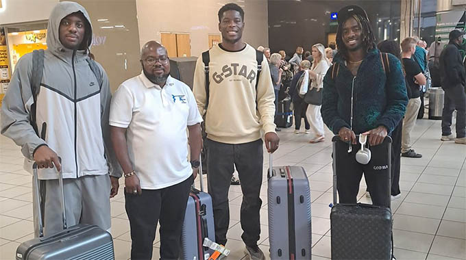 Six foreign-based Warriors expected to join camp today