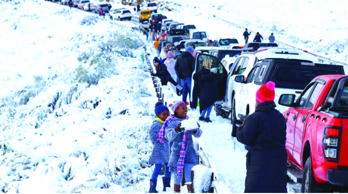 Historic snowfall hits SA