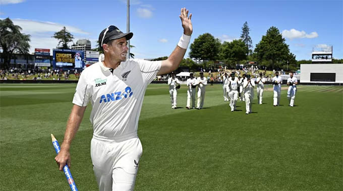 England end year on whimper