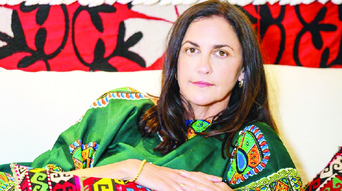 Zim author advocates digital nomadism