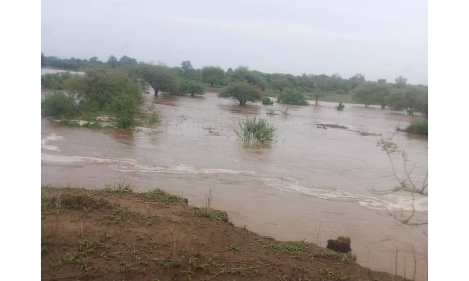 Mbire woman, boy swept away while crossing flooded river