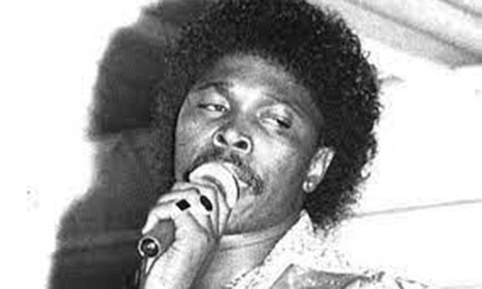 Jazz exponent Lwazi Tshabangu pays tribute to Lovemore Majaivana