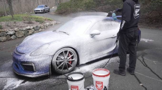 Five quick car cleaning hacks you can do with ease