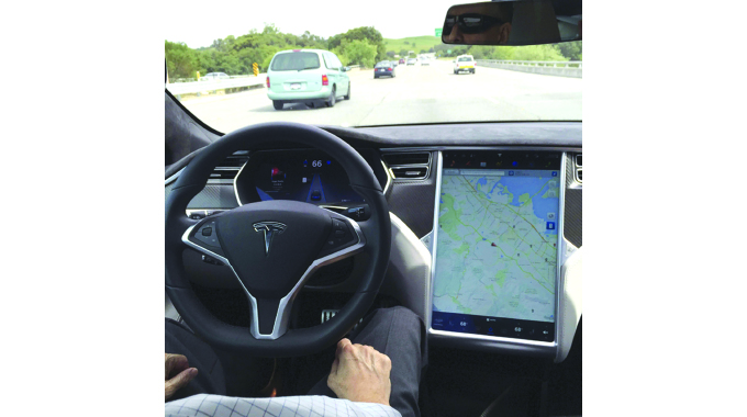 US officials to investigate Tesla Autopilot