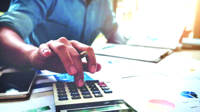 Role of financial advisor