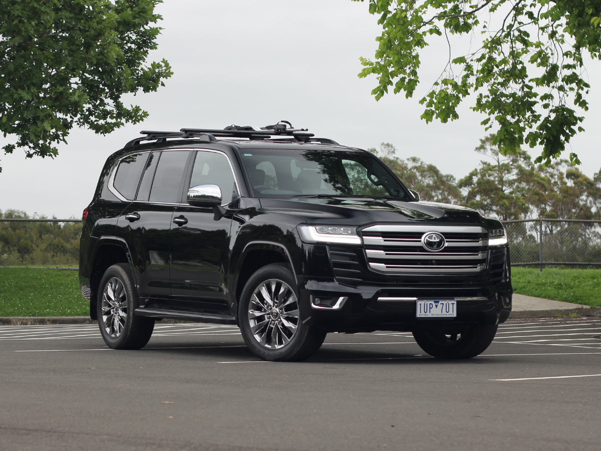 2022 Toyota LandCruiser 300 Series GX review