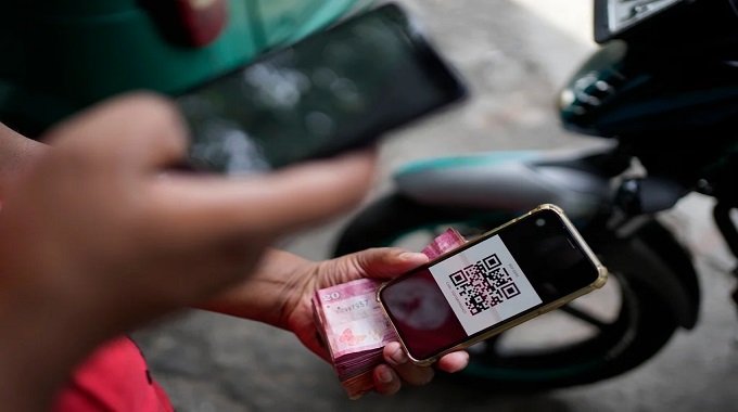 A barcode unlocks Indonesia’s billion-dollar informal economy