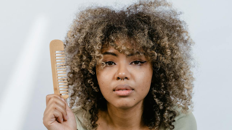 Tips on how to detangle your natural curly hair