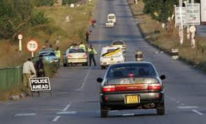 Motorist kidnaps cop