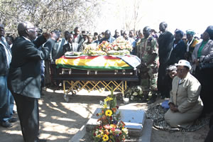 General’s burial set for today, to get 17-gun salute