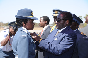 24 officer cadets, 7 pilots graduate