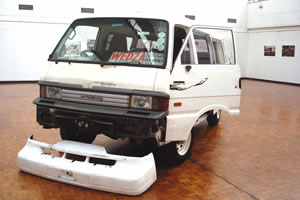 Gwanza pays tribute to kombi