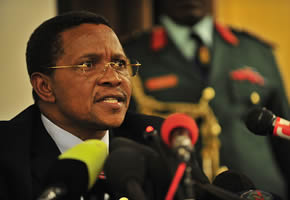 President Jakaya Kikwete announces cabinet reshuffle
