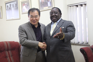 Inclusive Govt should end: Khaya Moyo