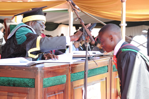 495 graduate at GZU