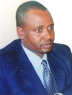 Musavengana threatens Zifa bosses with legal action