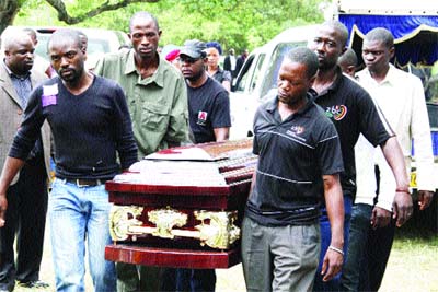 Hundreds bid Moyo farewell