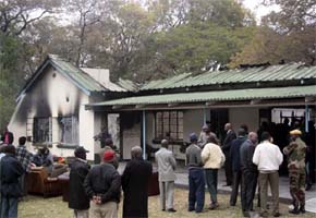 Fire that burnt Mujuru’s body was bluish: Police