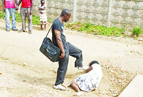 Domestic violence in the street!