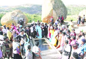 Chiefs’ wives go sightseeing